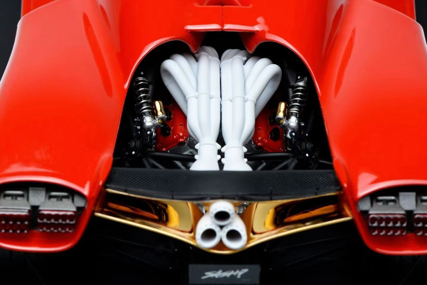 MOTORHELIX 1/18 scale Nilu 27 first supercar resin model