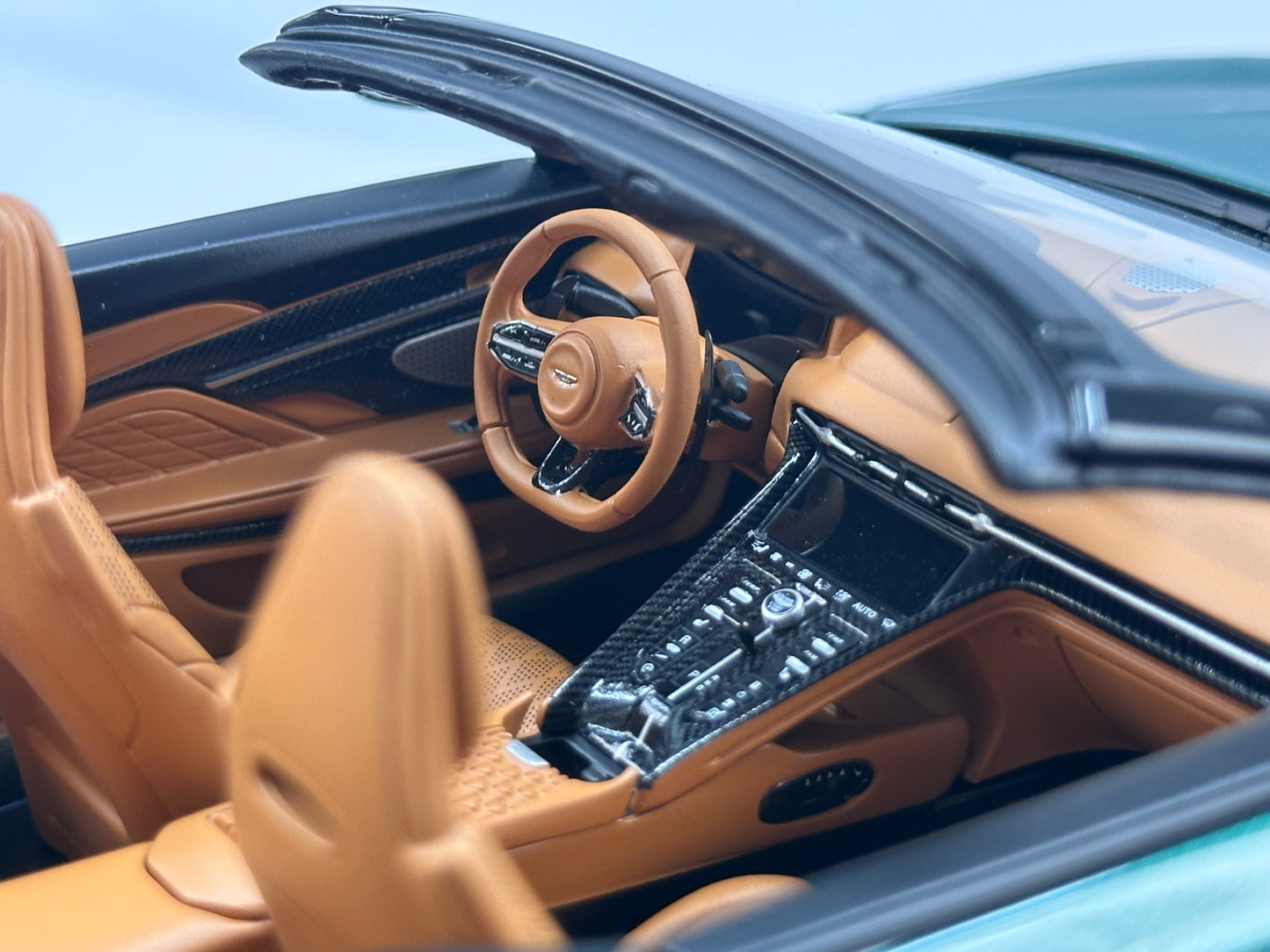Xiaoguang Model & MotorHelix 1/18 Aston Martin DB12 Volante Convertible – Green (MH385)