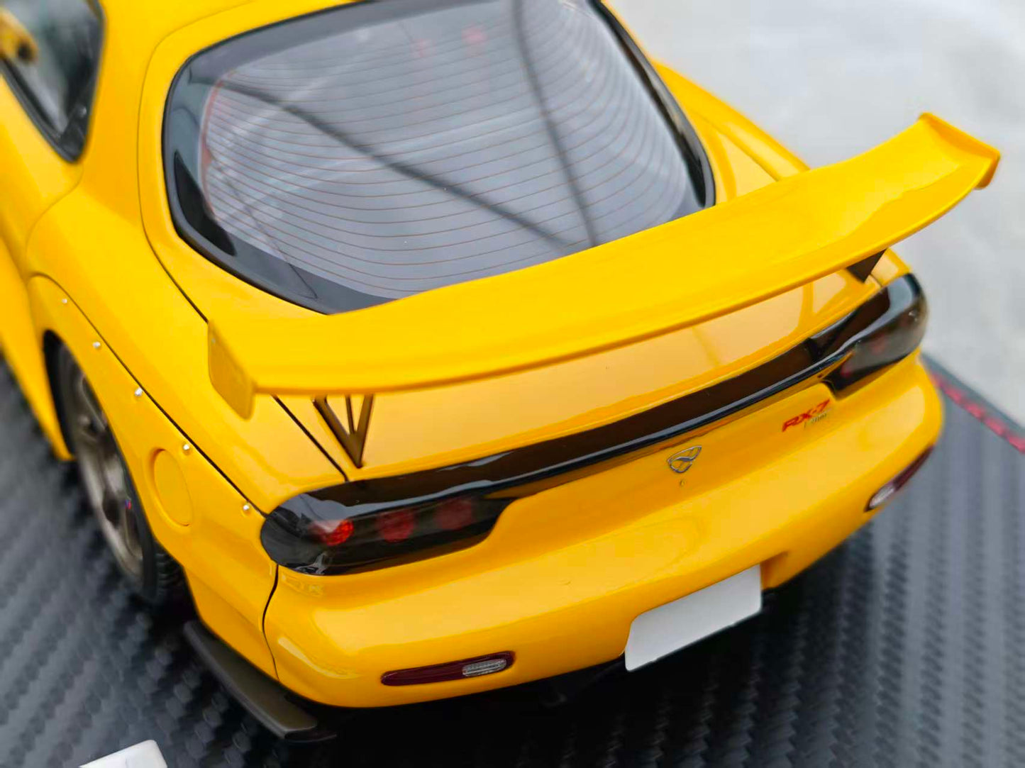 IG 1/18 INITIAL D Mazda RX-7 IG3801