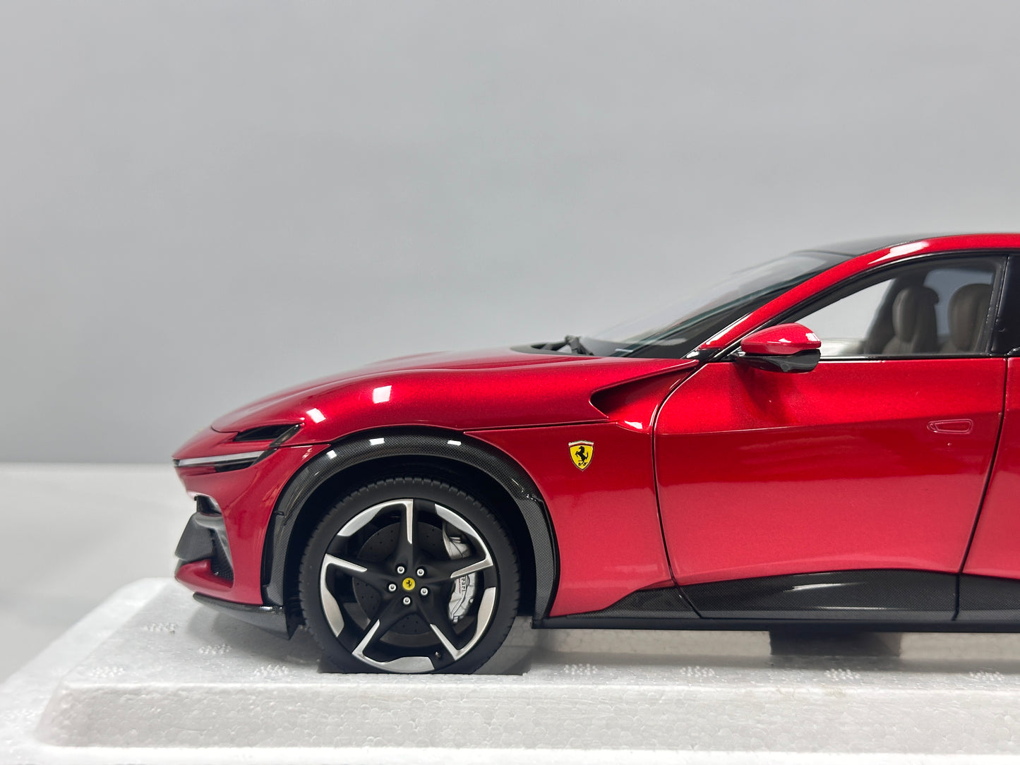 BBR 1/18 Ferrari Purosangue – Rosso Volcan (Volcano Red) – Die-cast, Fully Opening – HE180052B