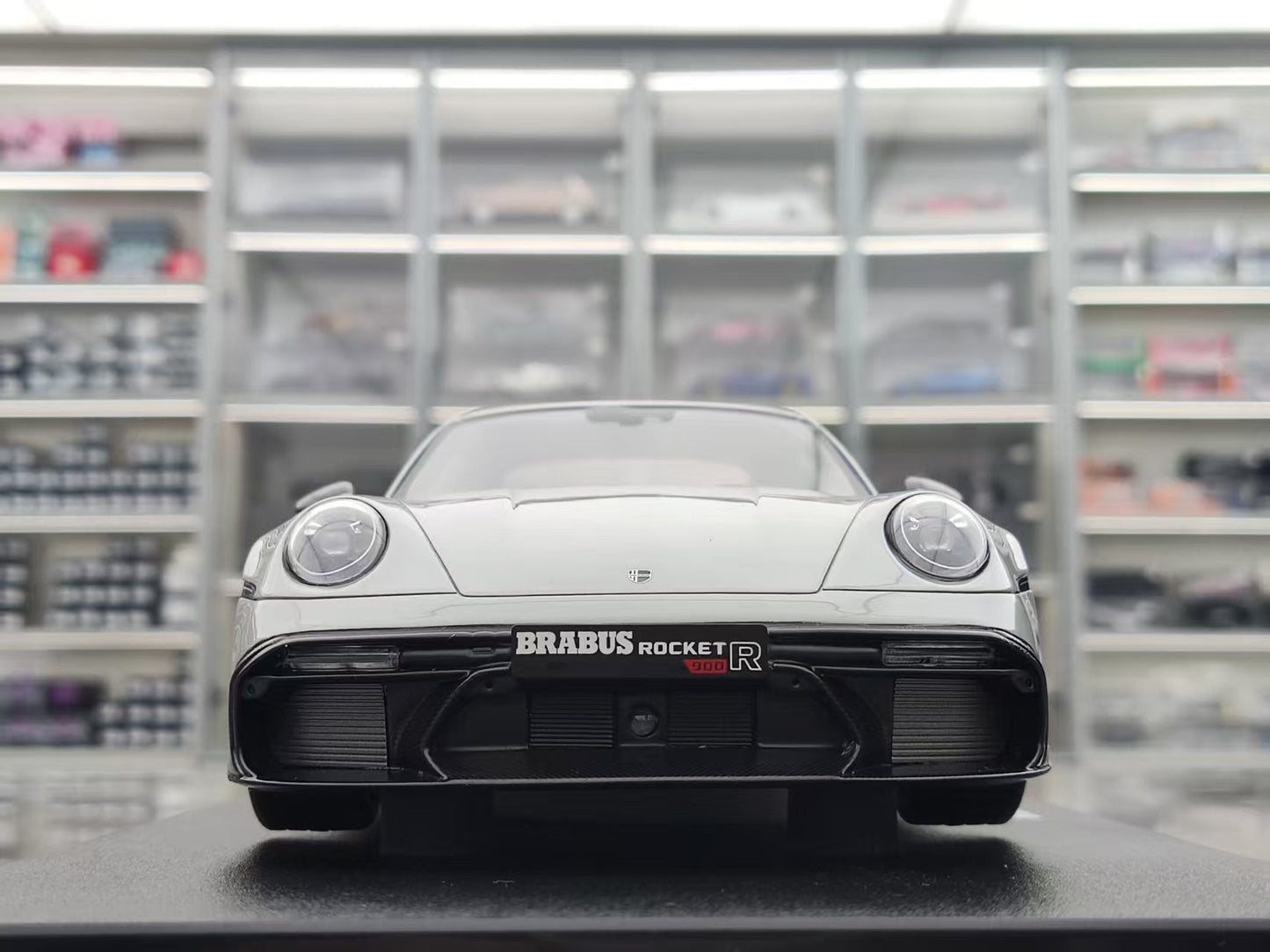 GT Spirit 1/18 Brabus 900 ROCKET-R NARDO Grey GT930