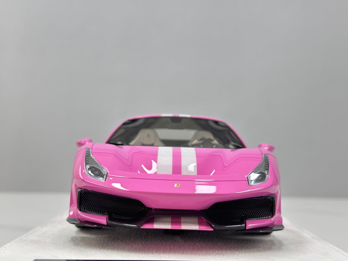 BBA MODEL 1/18 Ferrari 488 Pista – Pink with White Livery (BBA088)