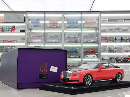 HH Model 1/18 Rolls-Royce Spectre, Shy Pink/Piano Black, HH374