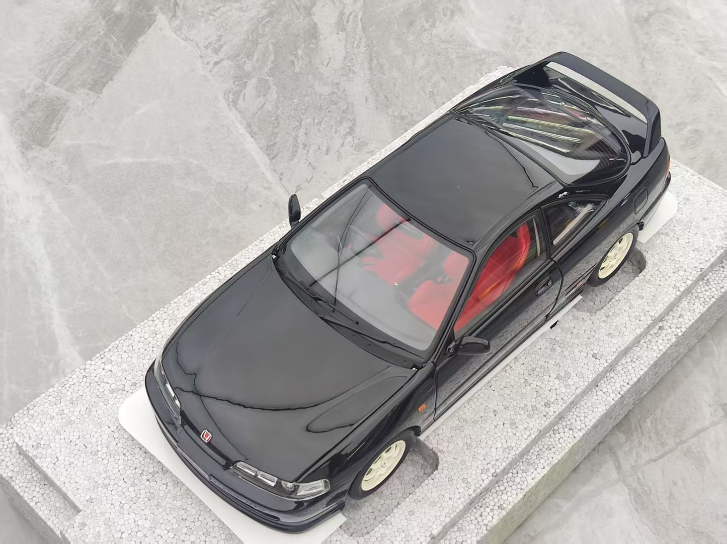 MOTORHELIX 1/18 Honda Integra Type R (DC2) Pre-Facelift Early Edition Nighthawk Black MH321