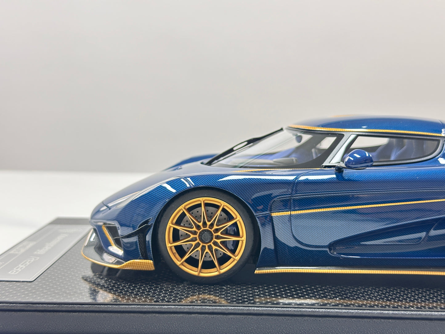 FRONTIART 1/18 Koenigsegg Regera Blue Carbon FA191