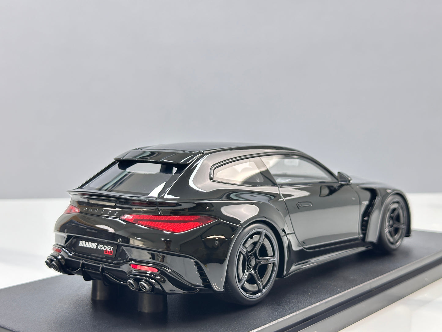 GT Spirit 1/18 Brabus Rockt GTS Black GT544