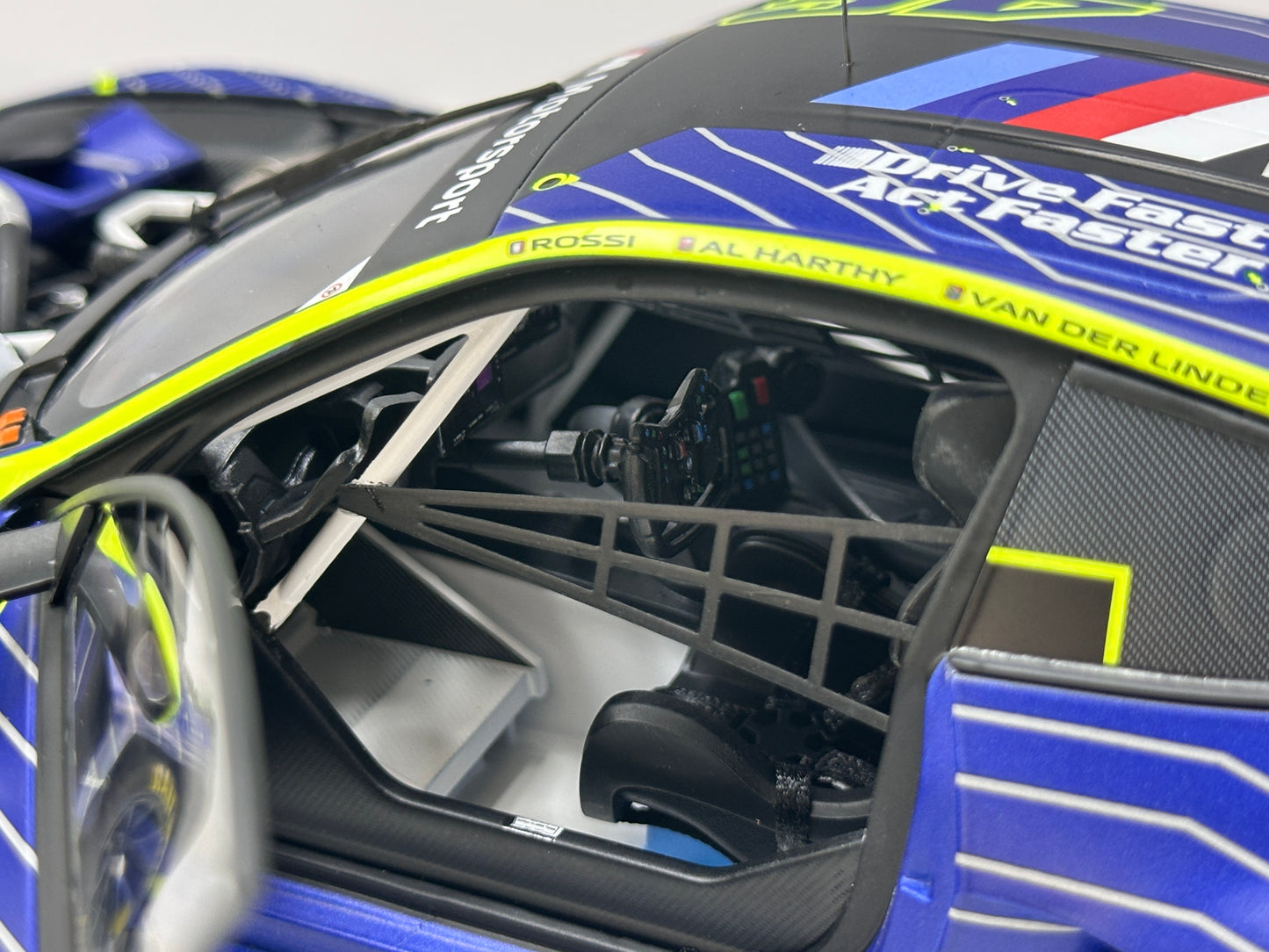 MINICHAMPS 1/18 BMW M4 GT3 EVO – TEAM WRT - 1812KM QATAR 2025 Blue Livery 110252146