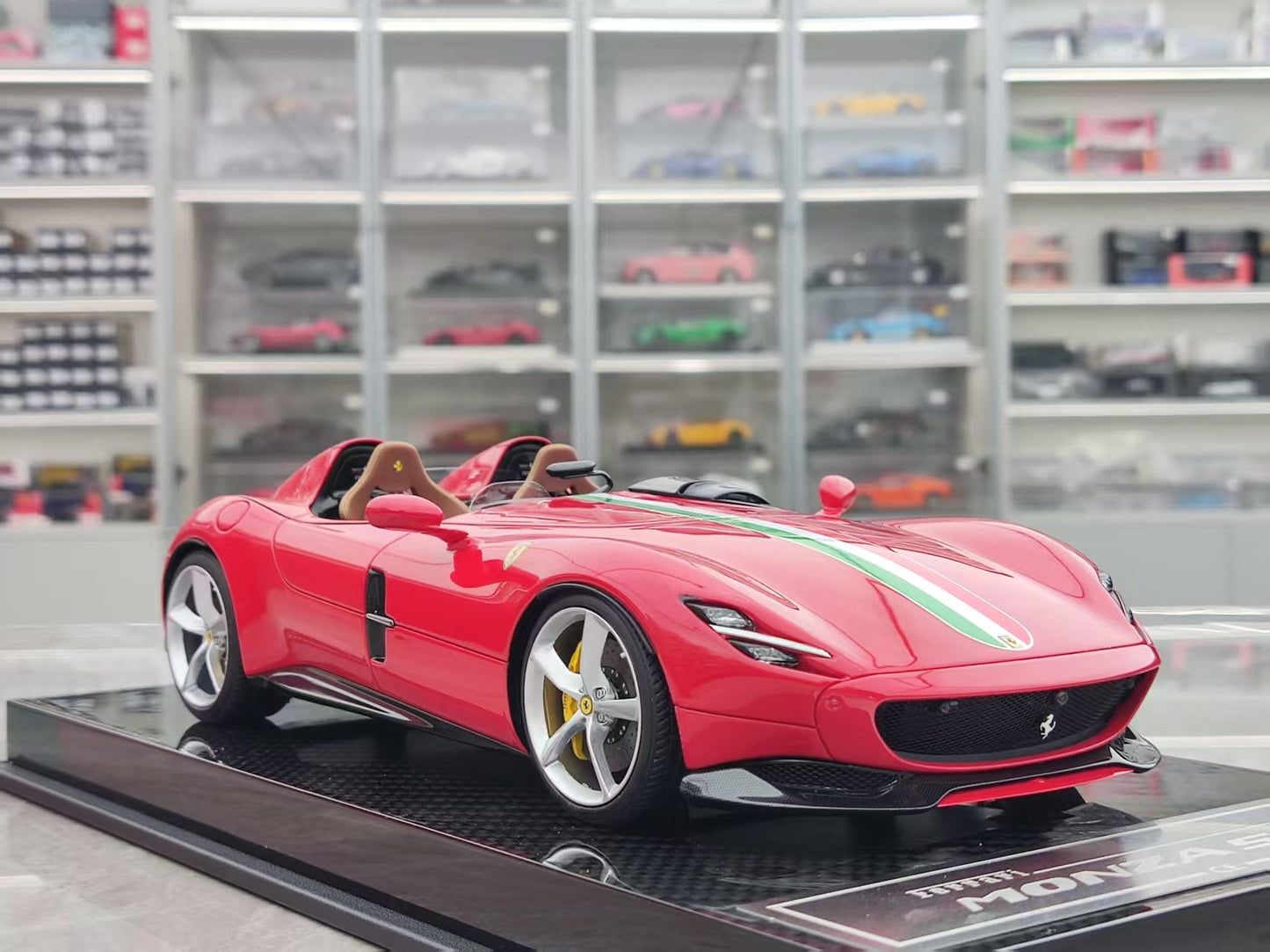 CE 1/18 Ferrari Monza SP2 Standard Red CE009