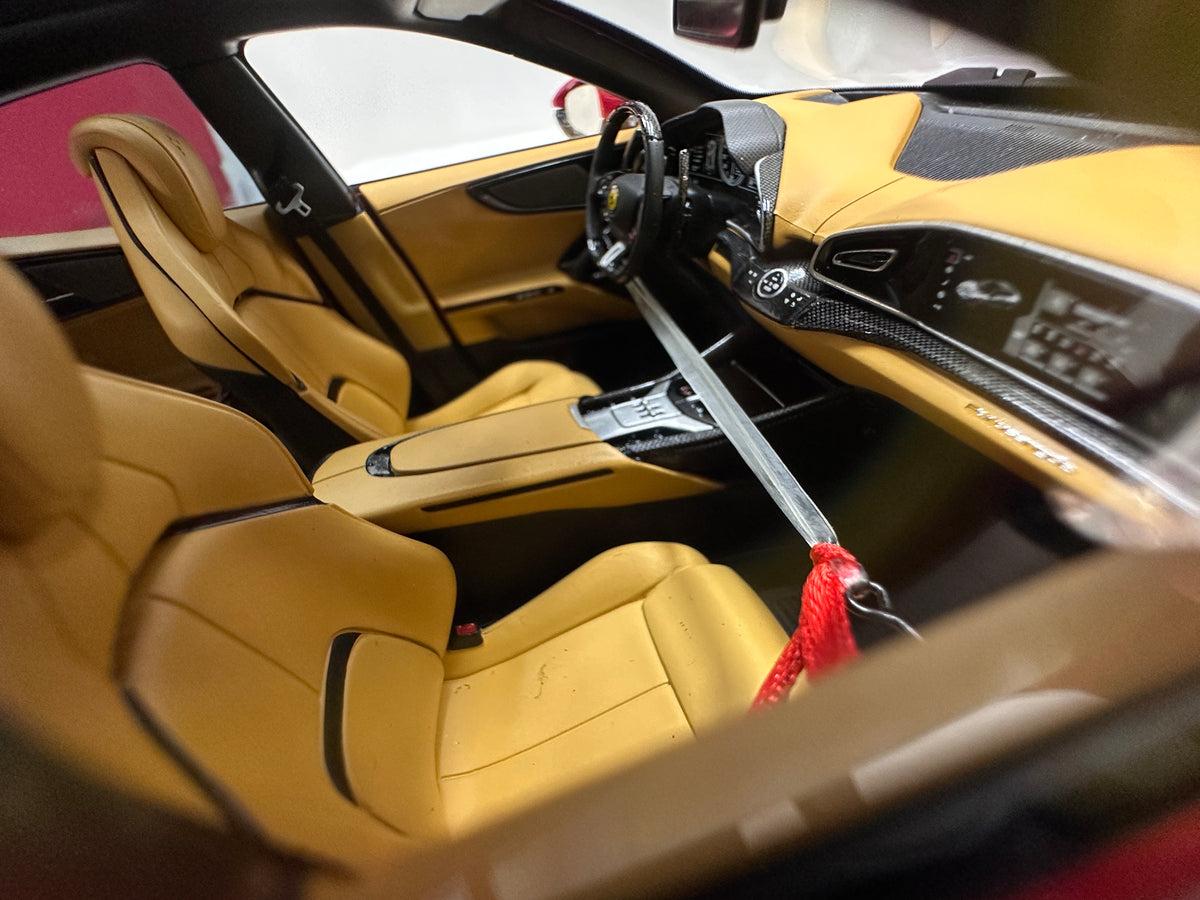 BBR 1/18 Ferrari Purosangue (Panoramic Roof Version) – Die-cast, Fully Opening – Standard Red (HE180053B)