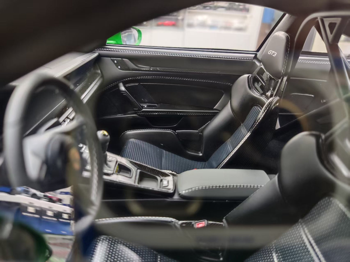 GT Spirit 1/8 Porsche 911 [992] GT3 Green GTS801601