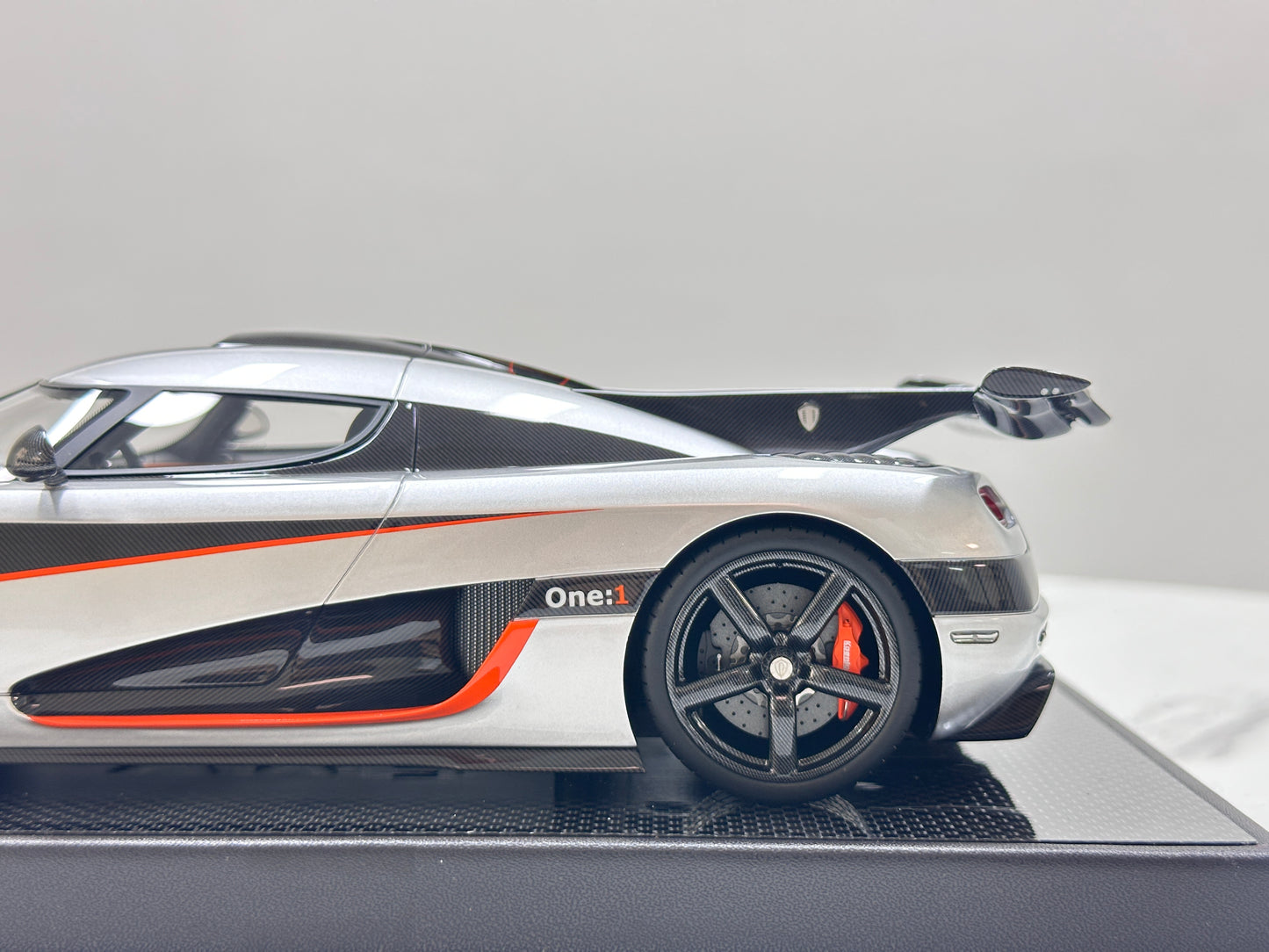 VMB 1/18 Koenigsegg ONE 1 Silver VMB058