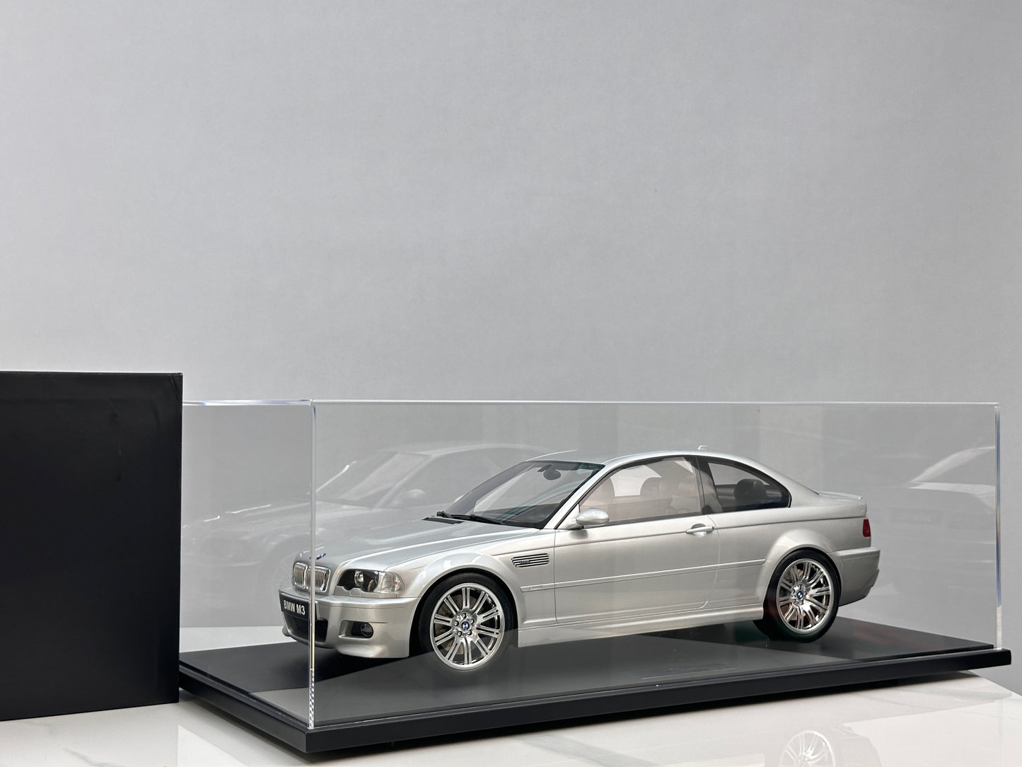 GT Spirit 1/8 BMW M3 E46 Silver GTS801501