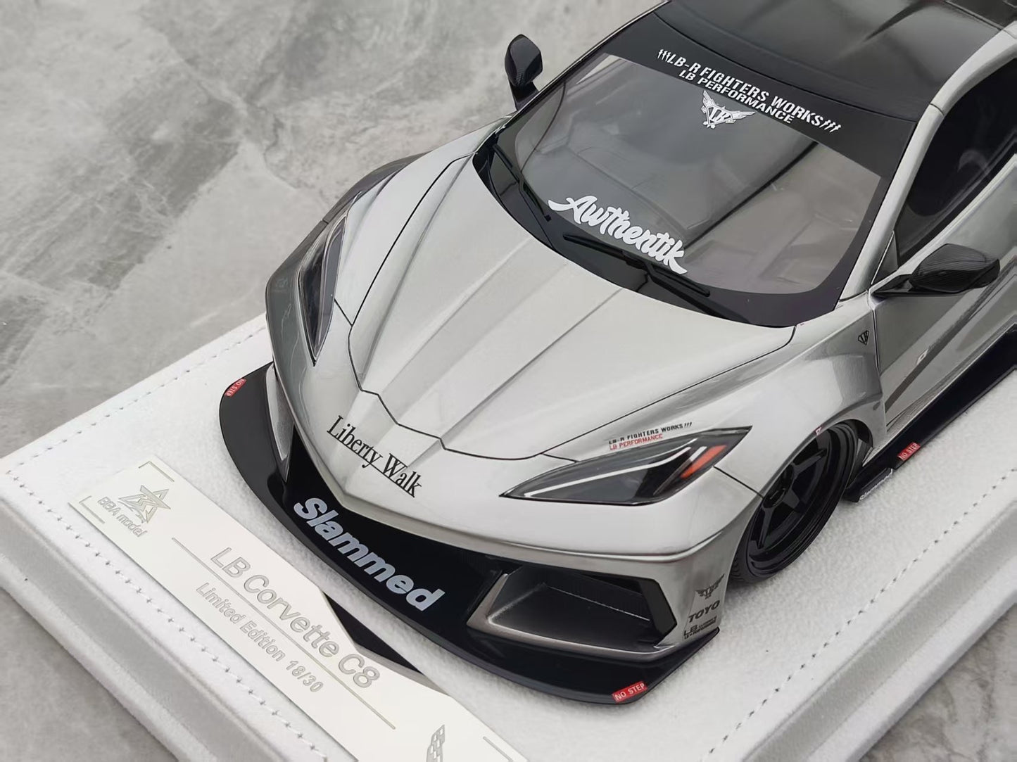 BBA MDOEL 1/18 Corvette C8 Widebody Tungsten Steel Silver BBA059