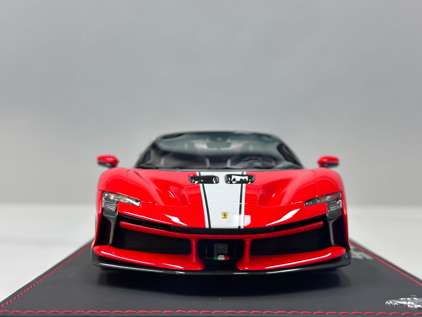 BBR 1/18 Ferrari SF90 XX Spider Red/White Livery P18238Q