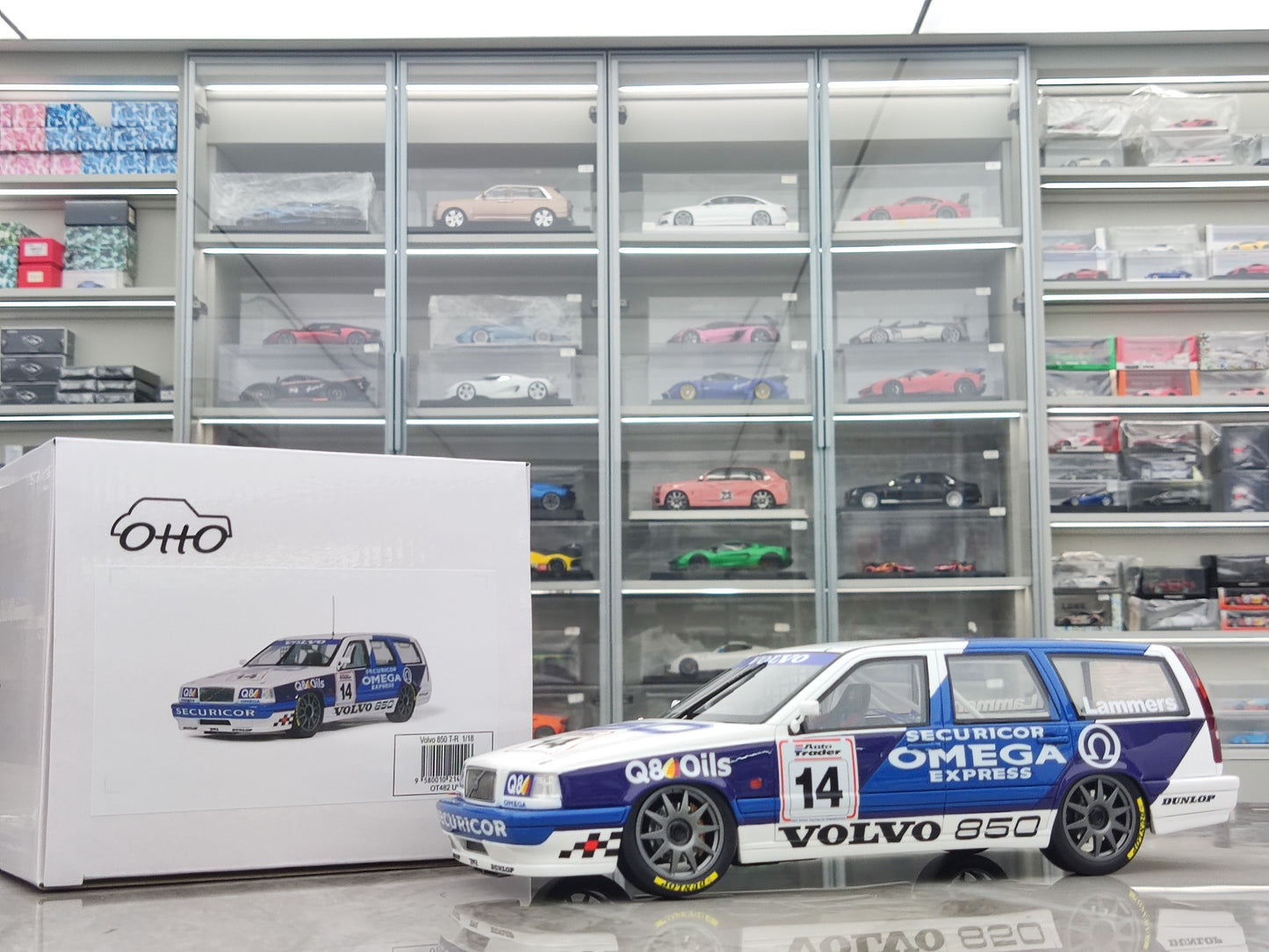 OTTO 1/18 Volvo 850 ESTATE BTCC JAN LAMMERS 1994, Blue and White Livery OT482