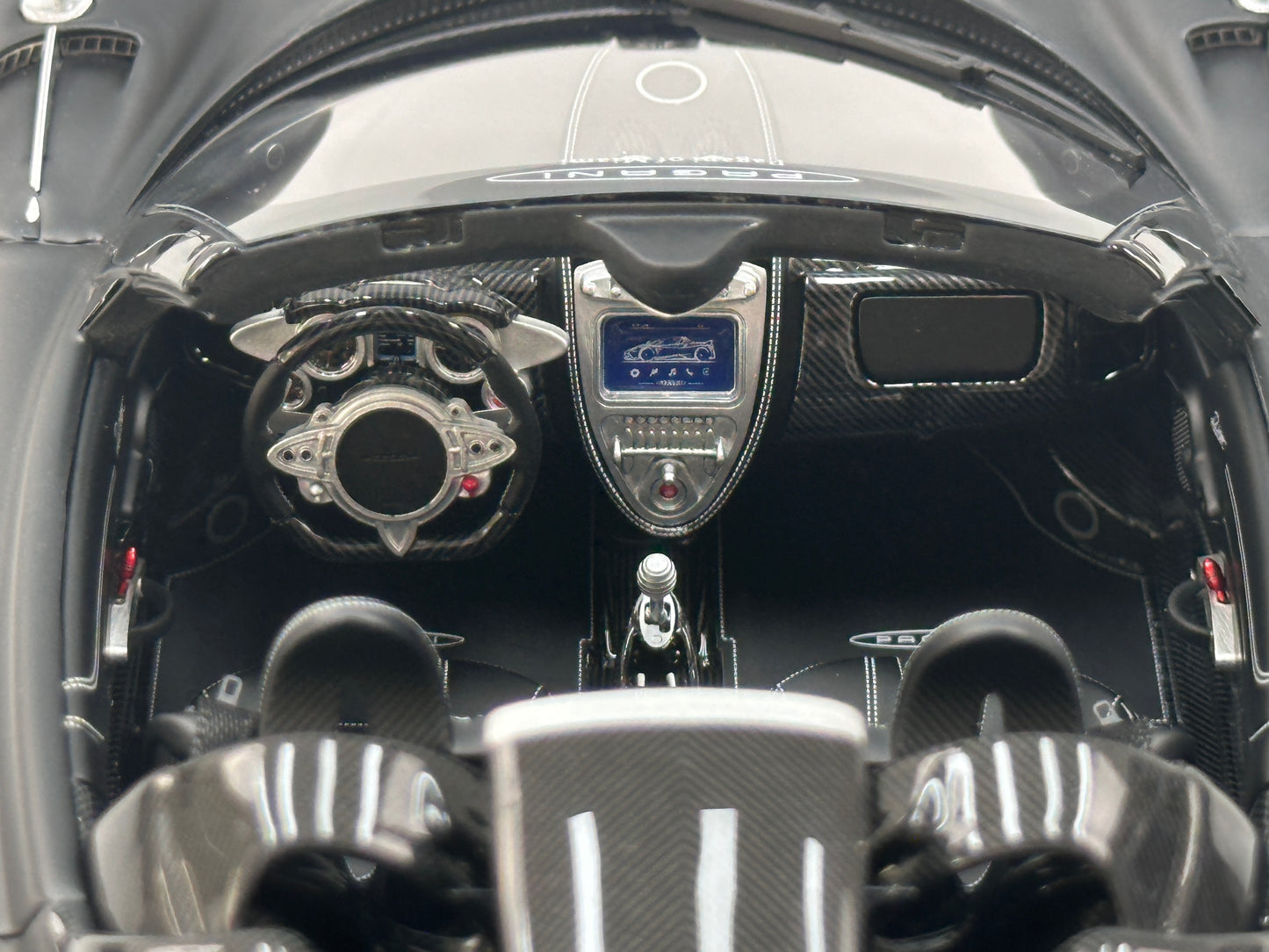 HH Model 1/18 Pagani Huayra Matte Black Carbon HH663