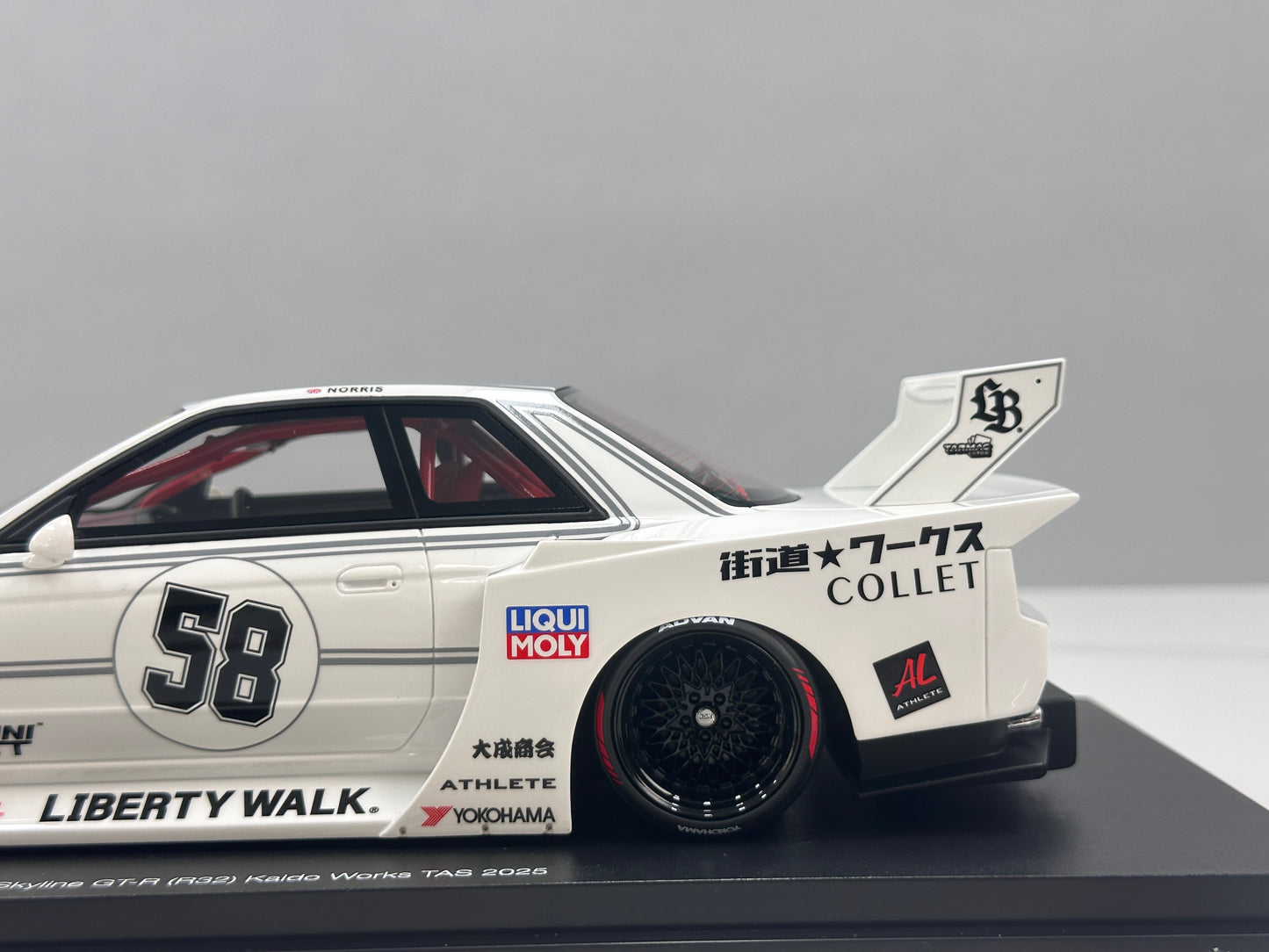 TOPSPEED 1/18 Nissan GT-R R32 Kaido Works TAS 2025 White TS0695