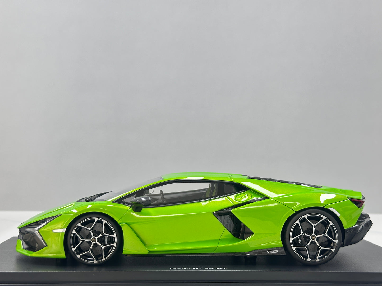 Topspeed 1/18 Lamborghini Revuelto Green TS0621