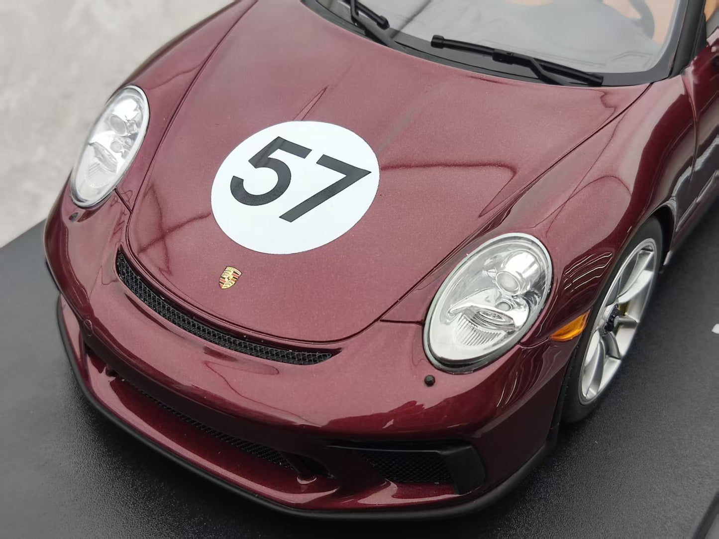 GT Spirit 1/18 Porsche 911 (991.2) SPEEDSTER “HERITAGE EDITION” Metallic Cherry Red GT929