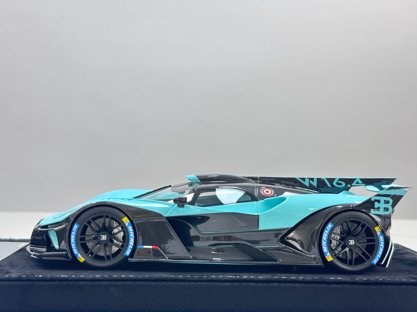 HH Model 1/18 Bugatti Bolide Tiffany Ultimate HH601