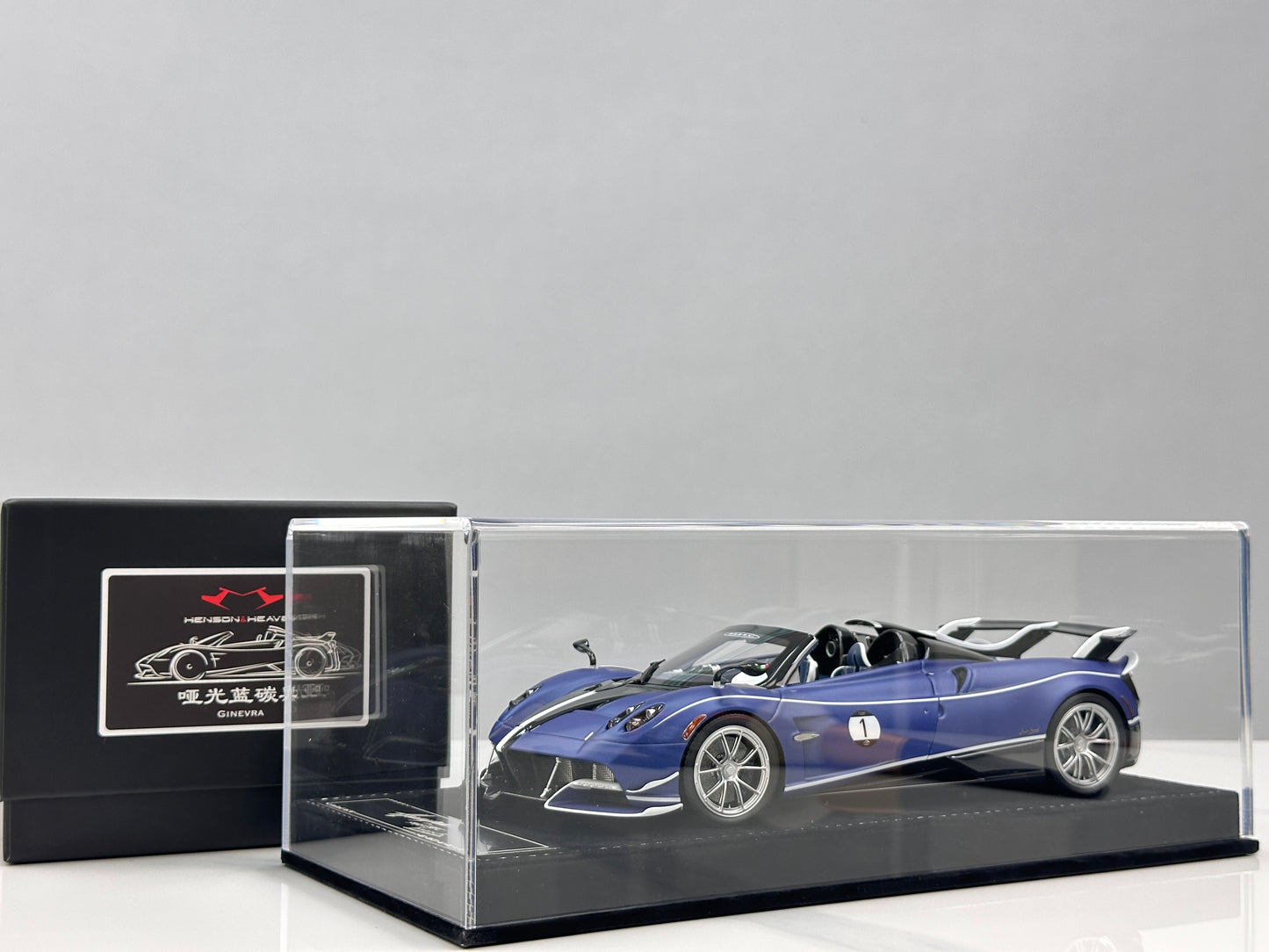 HH Model 1/18 Pagani Huayra Matte Blue & Carbon Black HH663