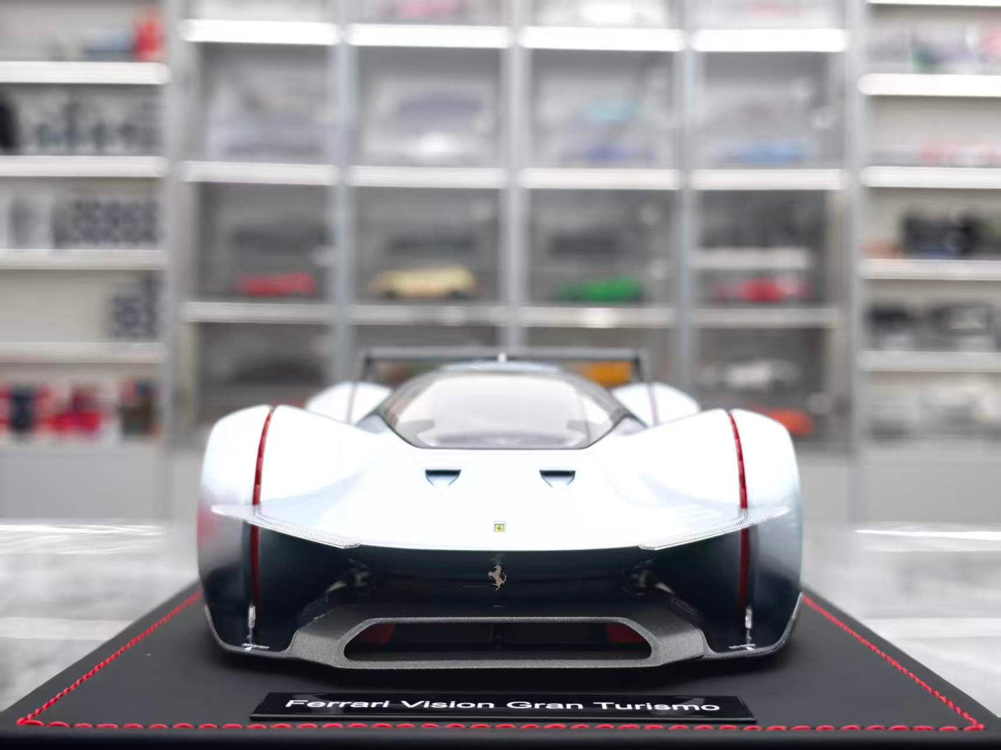 MR 1/18 Ferrari VGT Vision Gran Turismo Titanium Silver FE039A