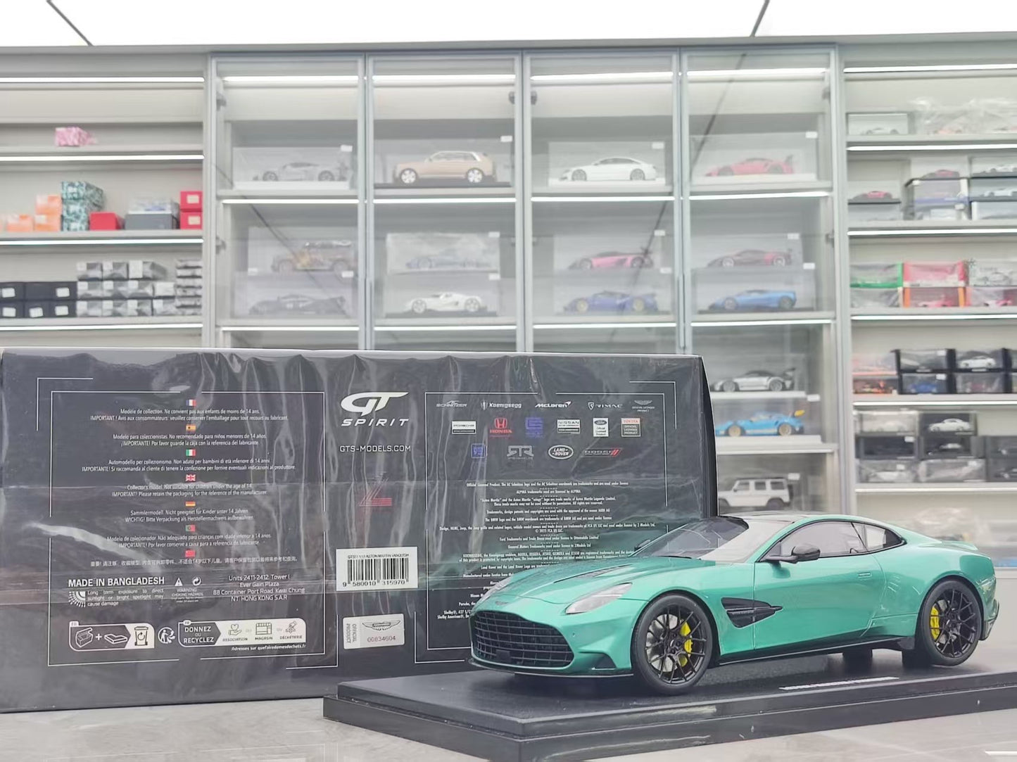 GT Spirit 1/18 Aston Martin Vanquish Green GT551