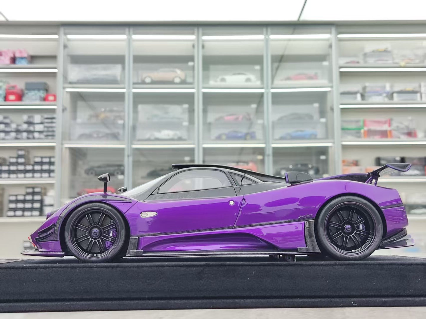 HH Model 1/18 Pagani Zonda Specials Viola HH552