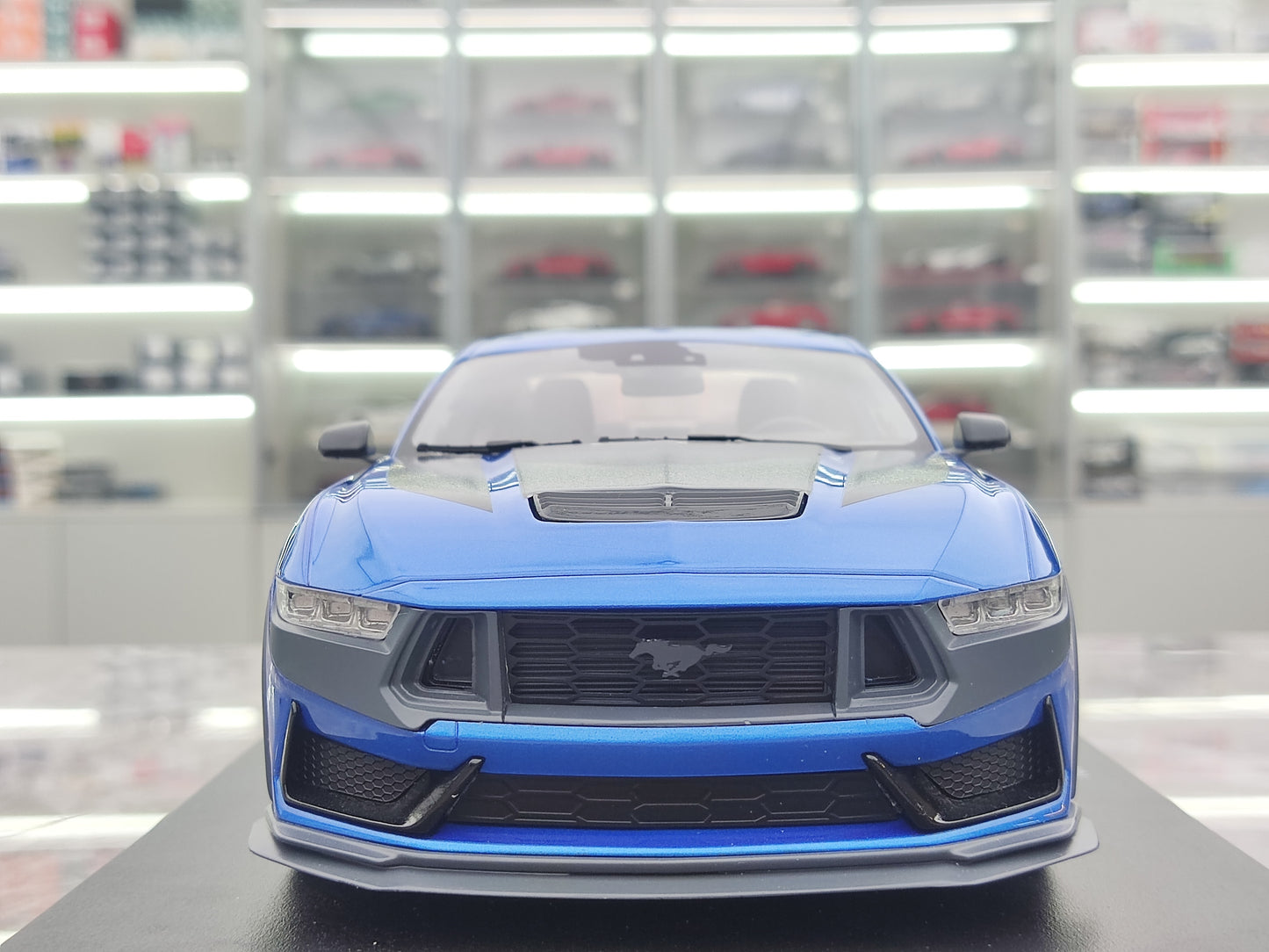 TOPSPEED 1/18 Ford Mustang Dark Horse 2024 blue model car TS0552