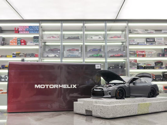 MOTORHELIX 1/18 Nissan GT-R (R35) Track Edition Engineered By NISMO Alloy Car Model MH313