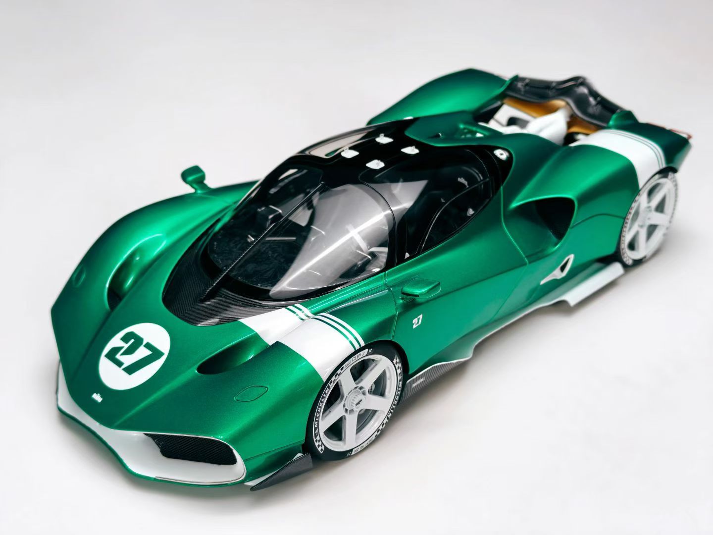 Frontiart 1/18 Nilu27 Green