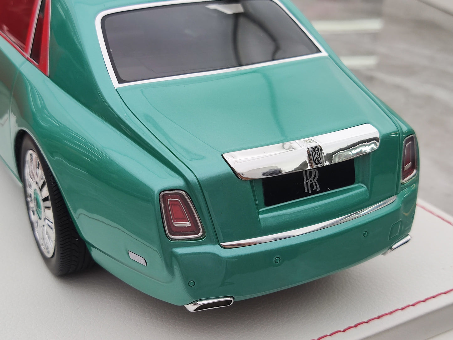 SC 1/18 Rolls-Royce Phantom VIII Emerald Green Simulation Car Model JS-SC004