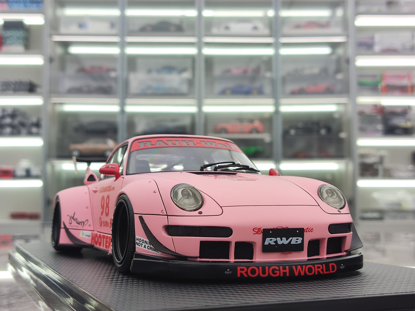 Ignition Model 1/18 Porsche RWB 993 Matte Pink IG3624