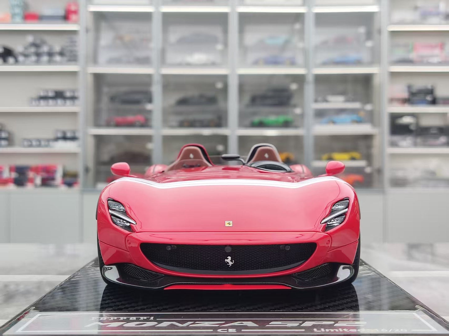 CE 1/18 Ferrari Monza SP2 Standard Red CE011