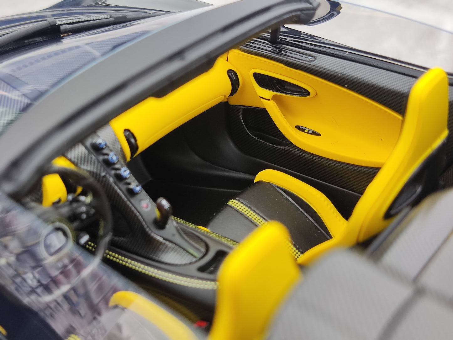 MR 1/18 Bugatti W16 Mistral Convertible, Jet Black, Limited Edition Model Car BUG015A