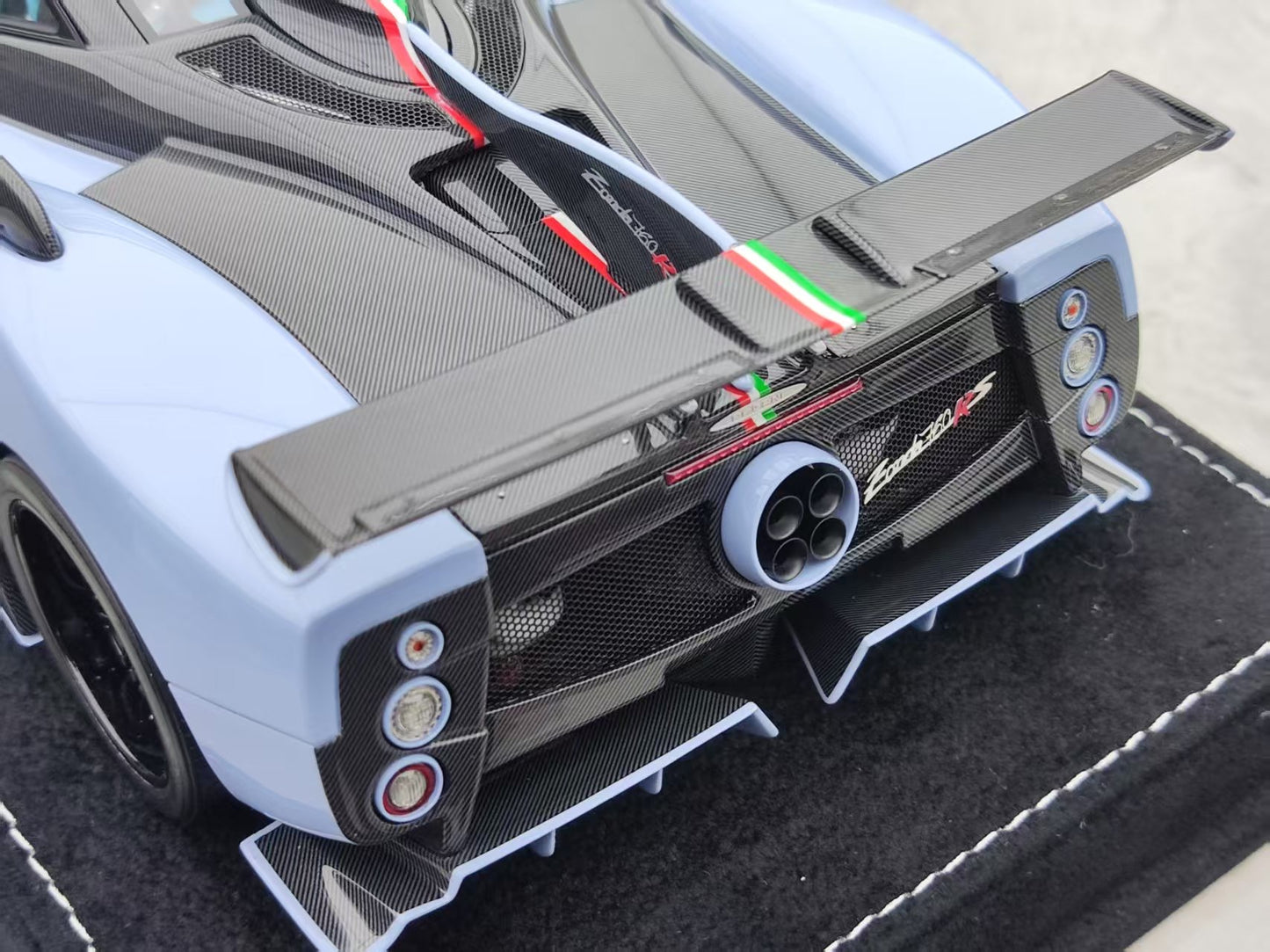 HH Model 1/18 Pagani Zonda Specials  Baby Blue HH554