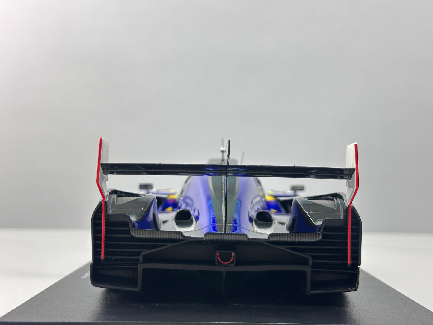 Topspeed 1/18 Cadillac V-Series.R #101 Cadillac Wayne Taylor Racing – Blue Livery (TS0643)