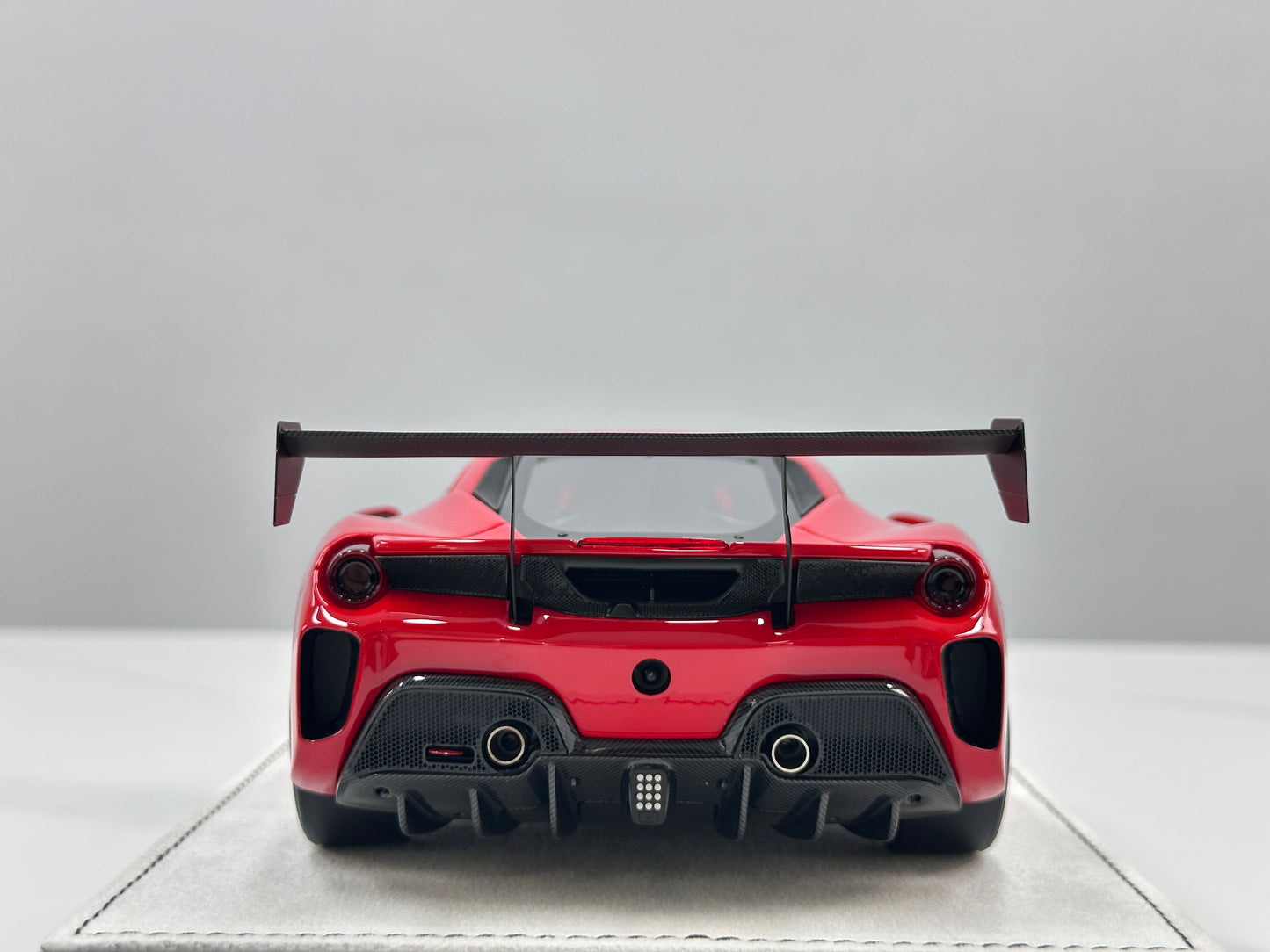 GH MODEL 1/18 Ferrari 488 Challenge Evo Standard Red GH019