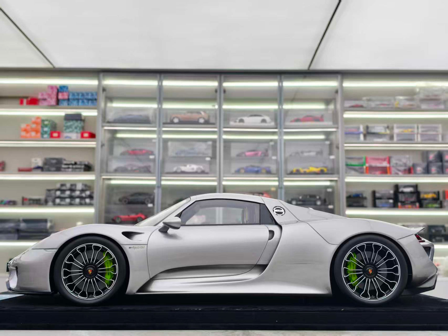 HH 1/8 Porsche 918 Spyde, Silver, HH525