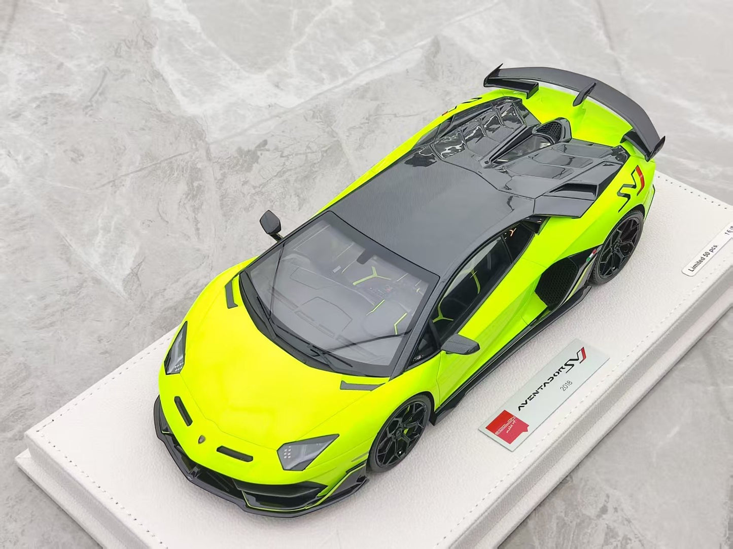 MAKEUP 1/18 Lamborghini Aventador SVJ Green EML025I