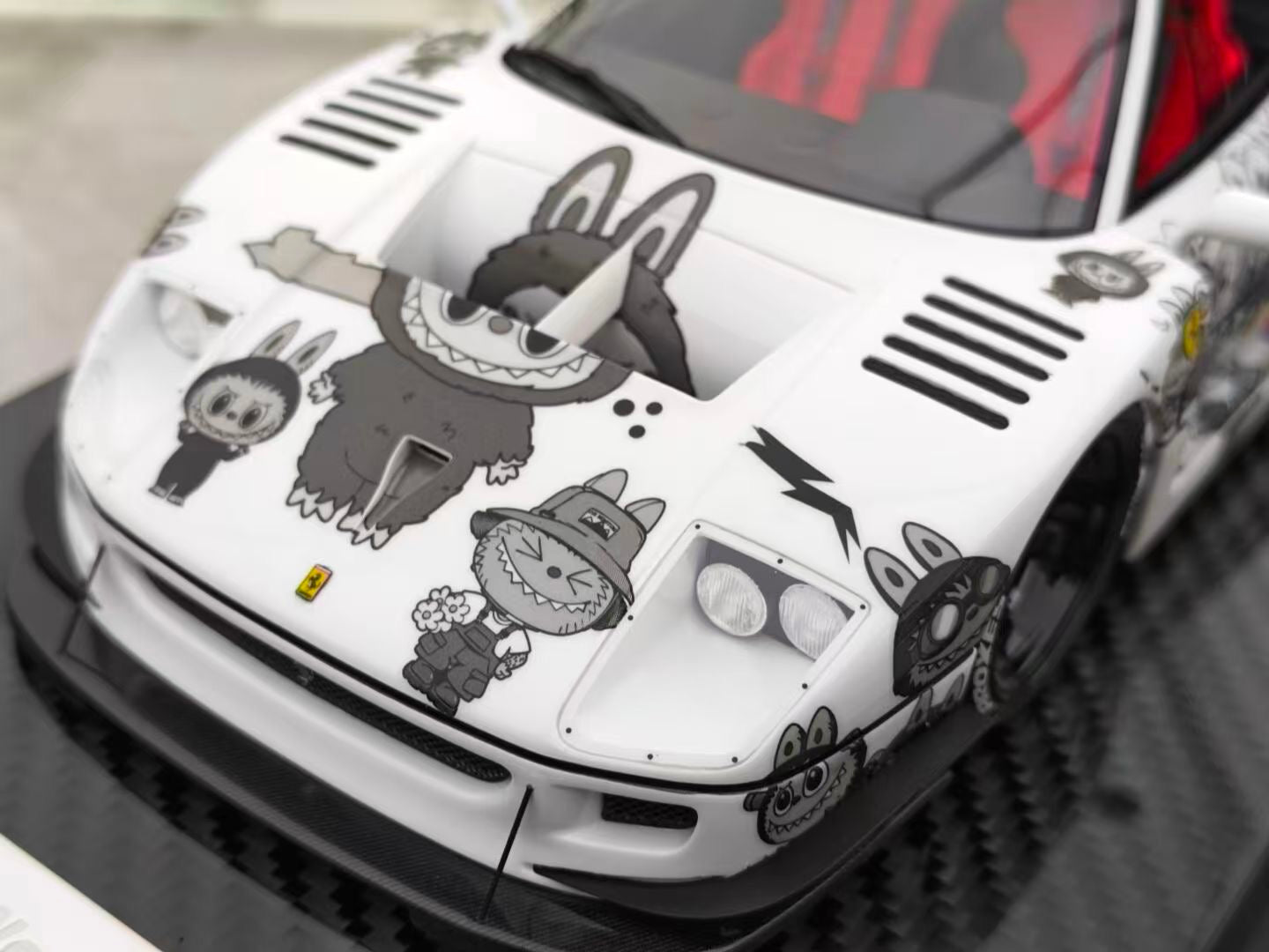 BBA MODEL 1/18 Ferrari F40 with carbon fiber sole BBA031