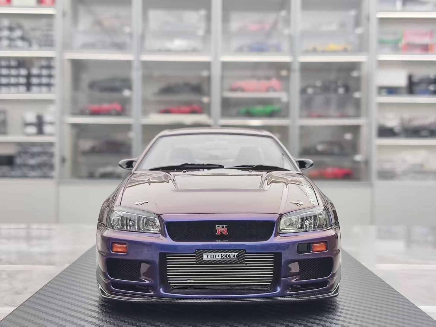 Ignition Model 1/18 Nissan TOP SECRET 34GT-R (BNR34) Metallic Purple IG3850