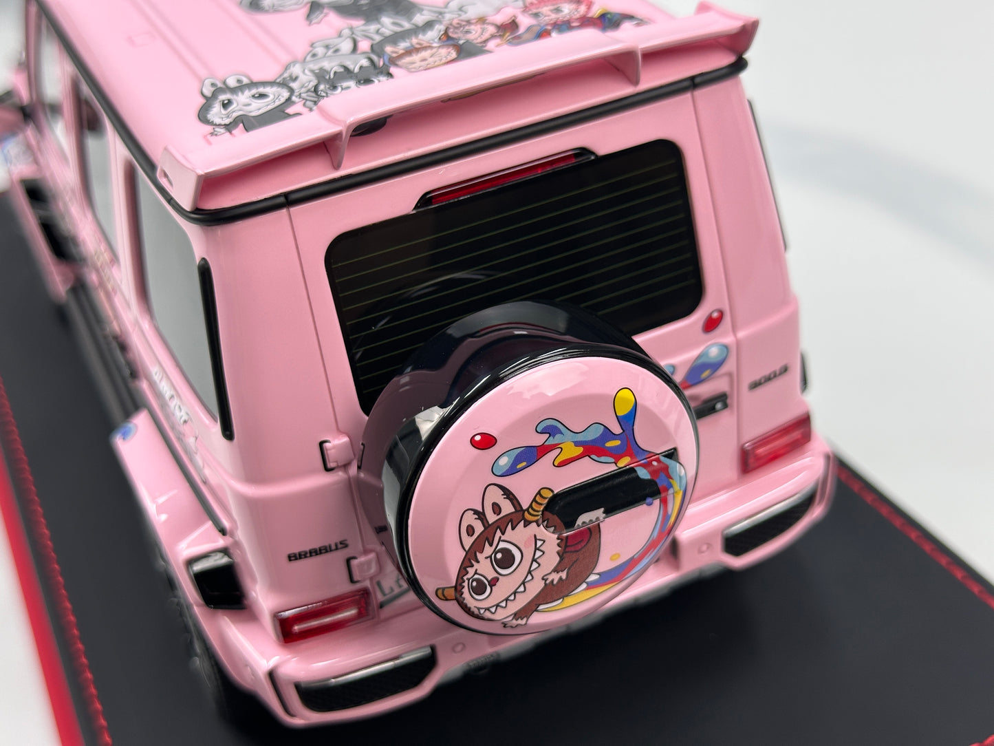 BBA Model 1/18 Brabus G800 Labubu BBA084