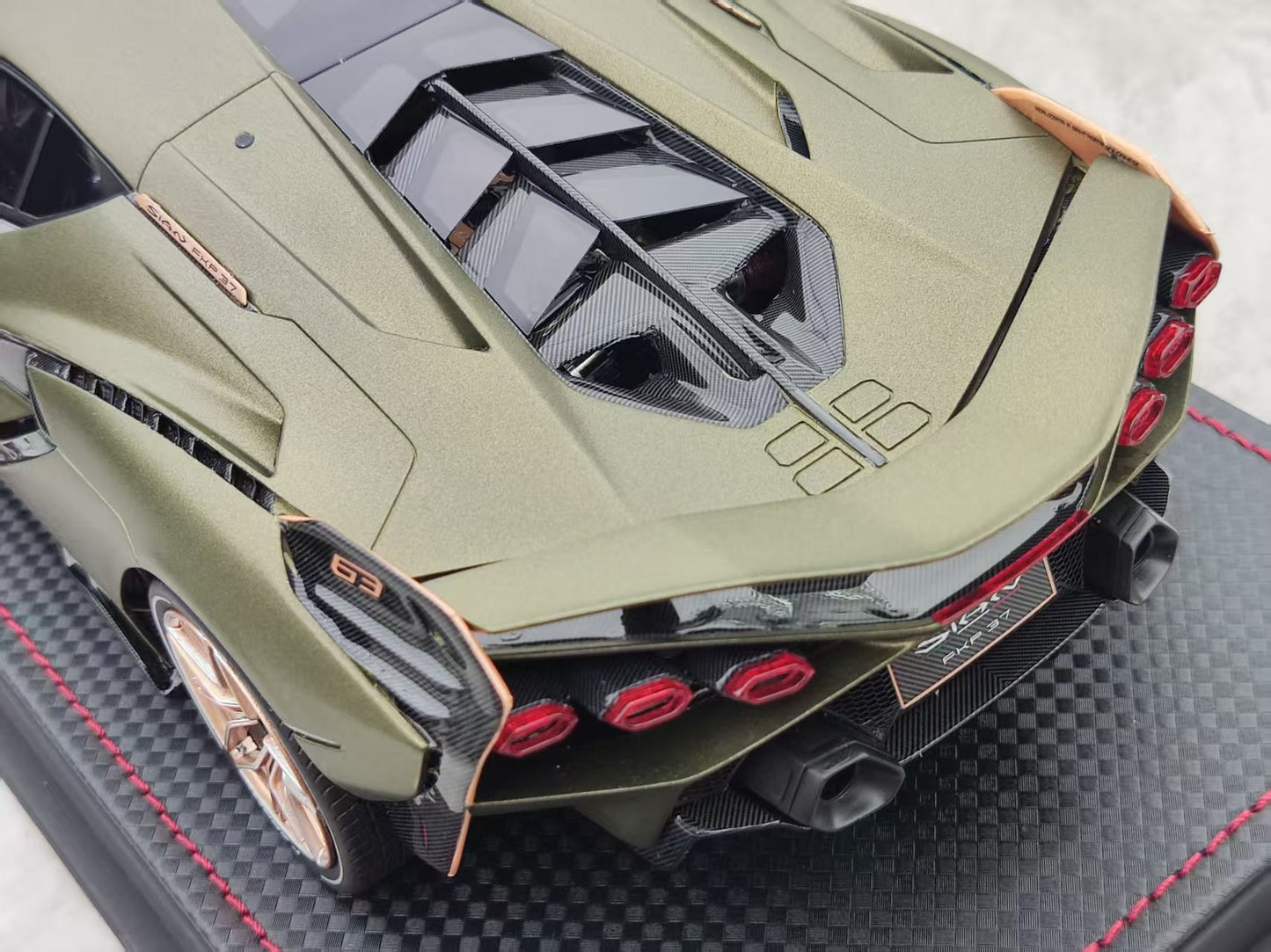 MR 1/18 Lamborghini SIAN FKP 37 Army Green LAMBO042