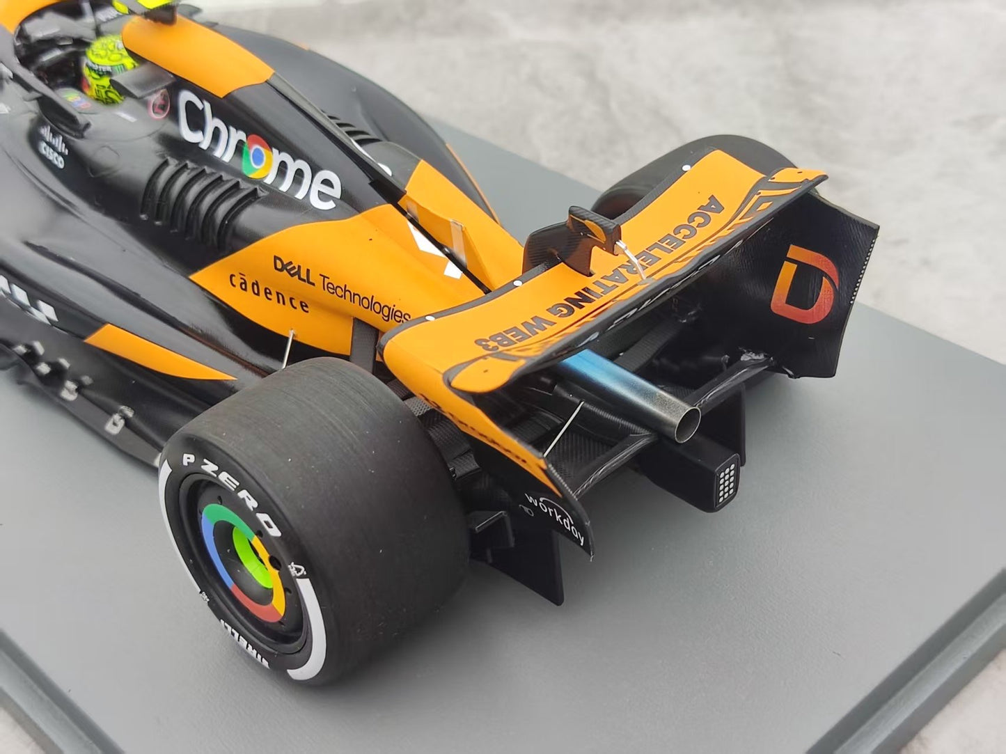 SPARK 1/18 McLaren F1 MCL38 2024 Miami Grand Prix Norris's first win Black and Orange Livery 18S986