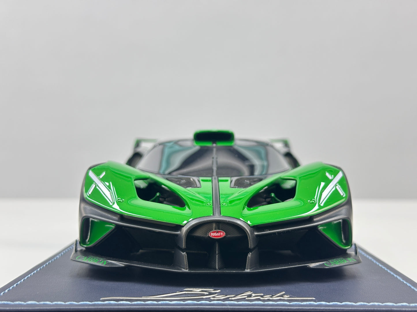 MR 1/18 Bugatti Bolide Viper Green BUG014B