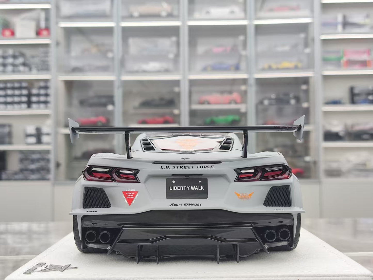 BBA MODEL 1/18 Scale Corvette C8 LB Widebody Modified, Battle Gray Weathered Finish, New Version BBA033