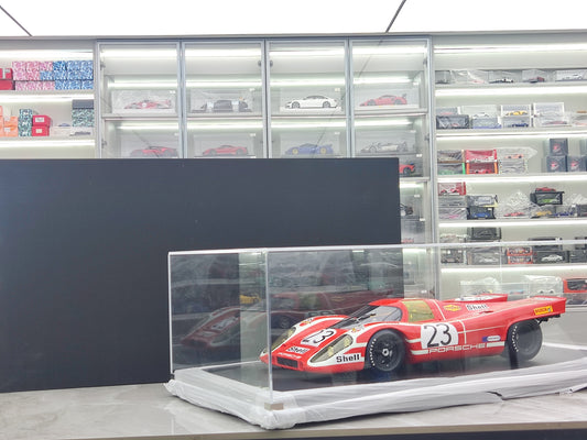 SPARK 1/8 Porsche 917 #23 winner Le Mans 1970 red 08LM70