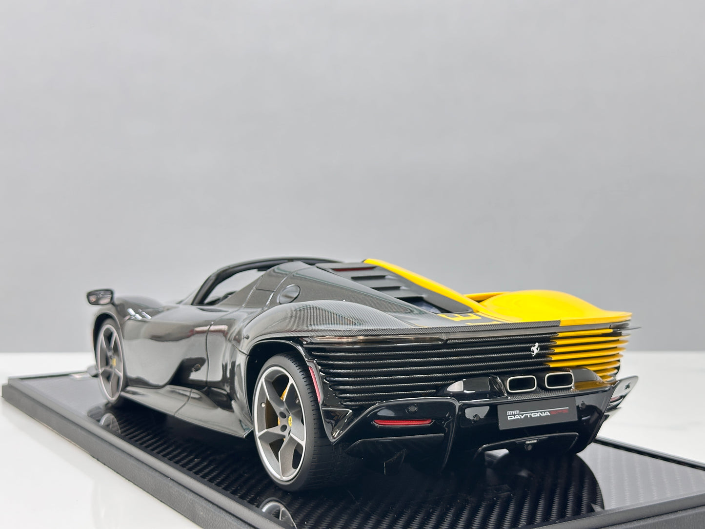BBR 1/12 Ferrari SP3 Daytona 599+1 Spider – Modena Yellow (BBR1217O)