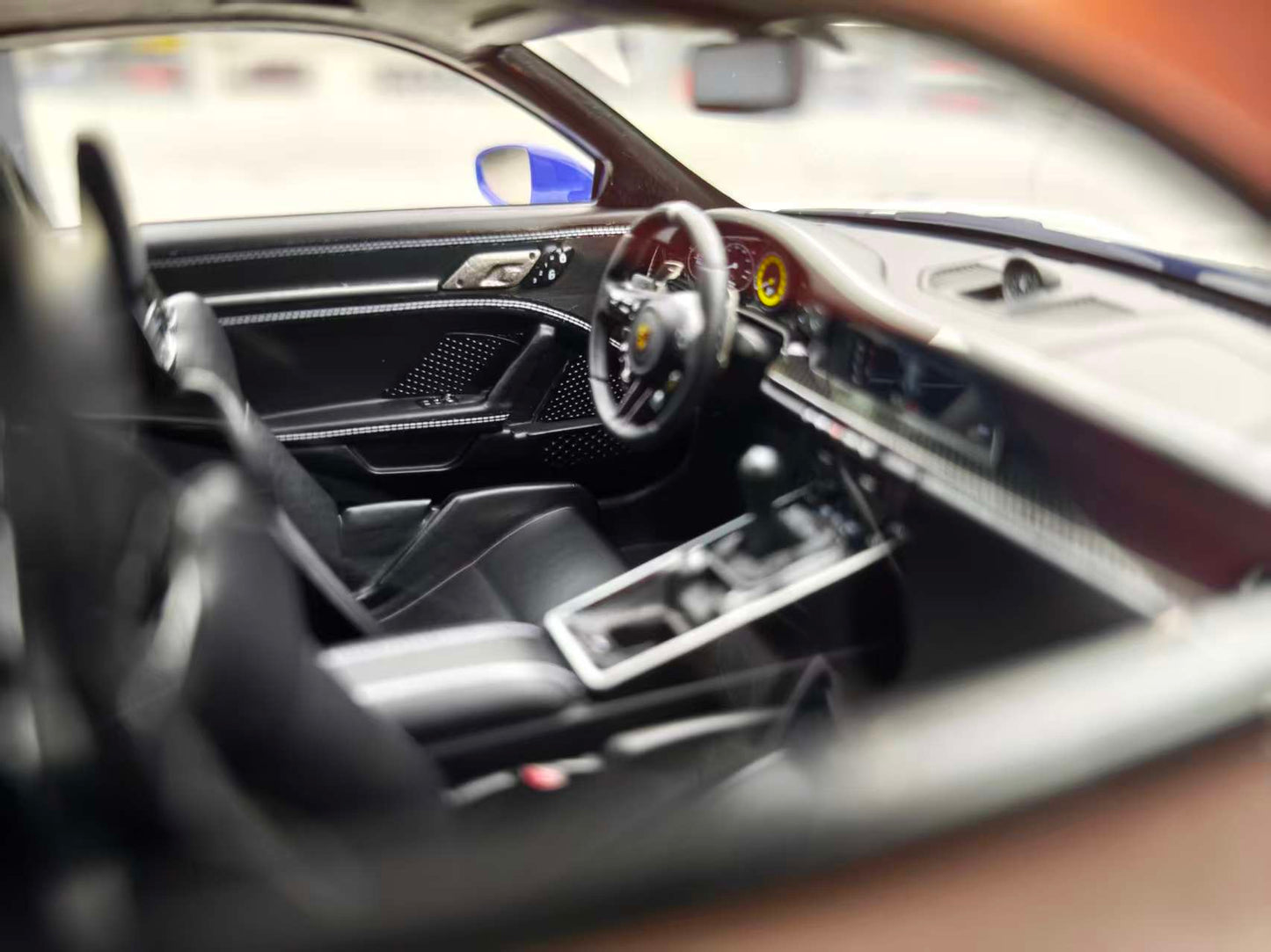 VIP 1/18 Porsche 911 GT3 RS-Manthey Racing Aurora White VIP188